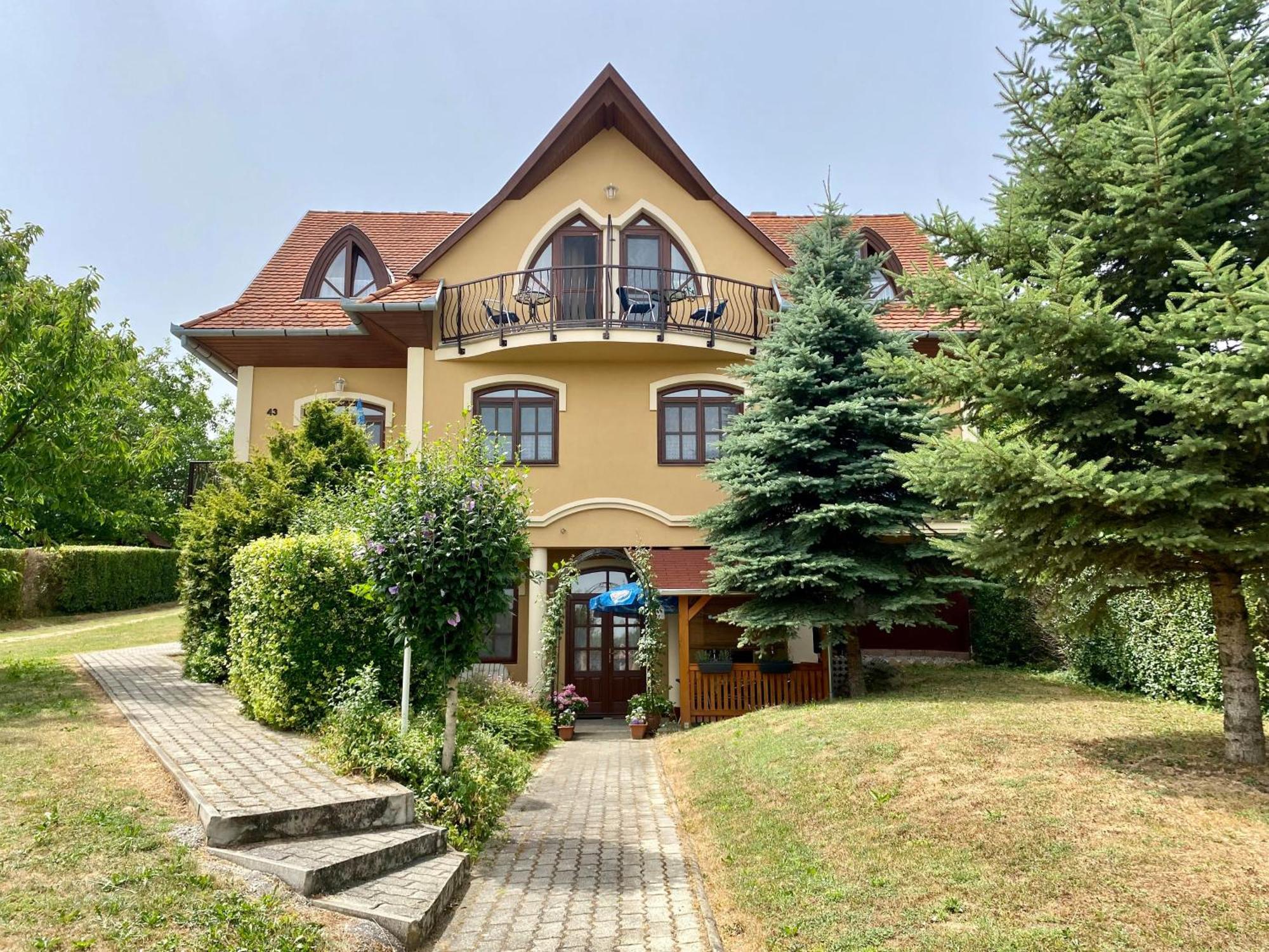 Katalin App. Zalagyoengye Apartment Zalakaros Exterior photo