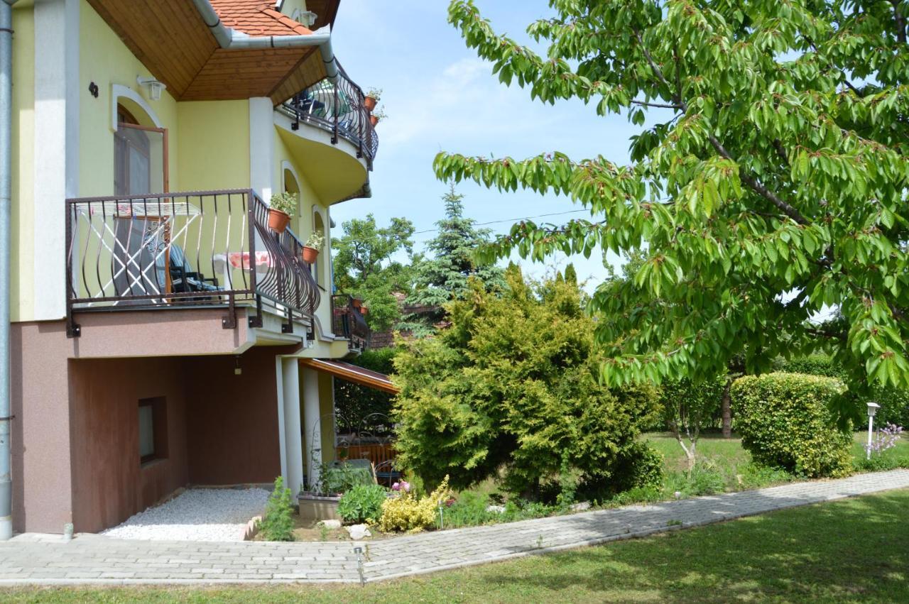 Katalin App. Zalagyoengye Apartment Zalakaros Exterior photo